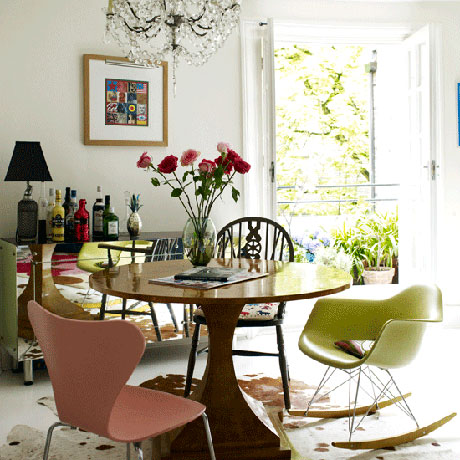 mismatched kitchen chairs via kitchenisms Mismatched Dining Chairs