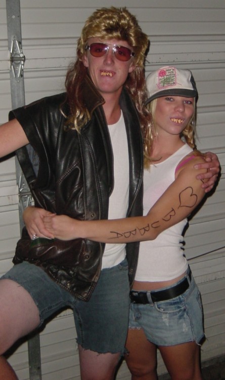 White Trash Party Via Hostingwiththemostzing The Decorologist