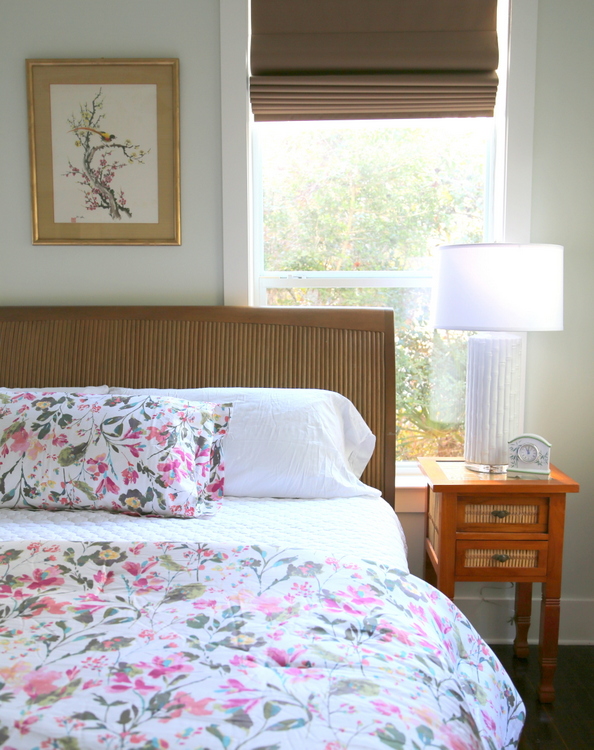 how light affects paint color in the bedroom