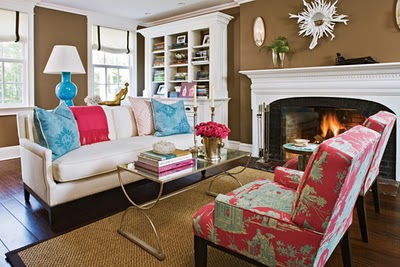 Pink + Turquoise = It's a Festivus Miracle! - The Decorologist