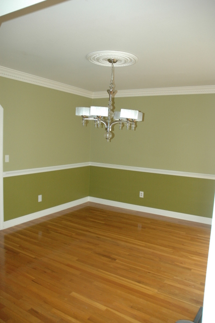 Chair Rail Colors : Gray Two Tone Dining Room With Chair Rail Novocom Top / This looks particularly crisp in all white, and works well for victorian style homes.