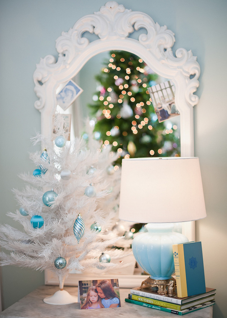 How to Decorate with Collections at Christmas