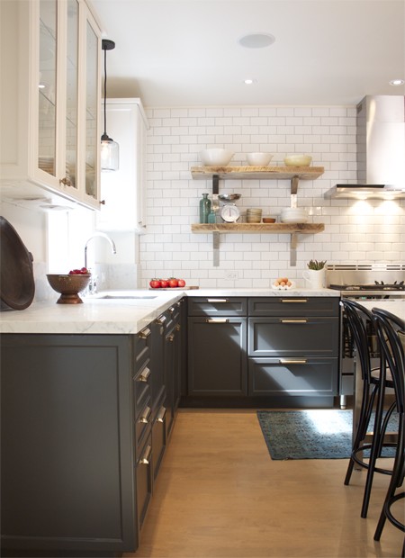 black lower kitchen cabinets