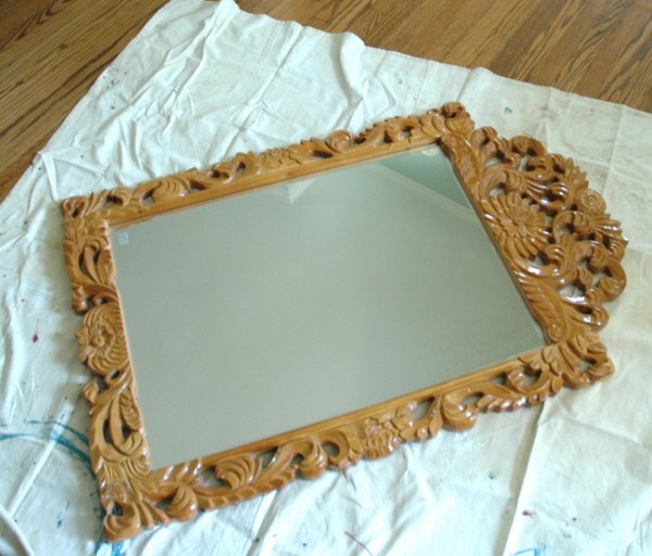 How to Paint a Picture Frame With Chalk Paint