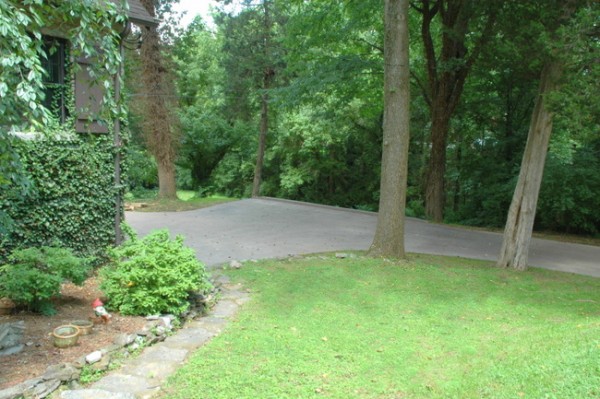 stained concrete driveway