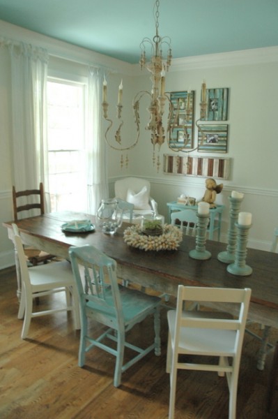 turquoise dining room