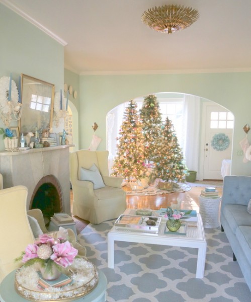 pastel christmas decorating