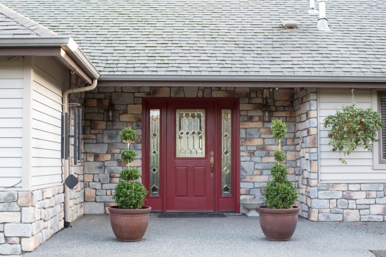 Should the Sidelights Match the Front Door or Match the Trim?