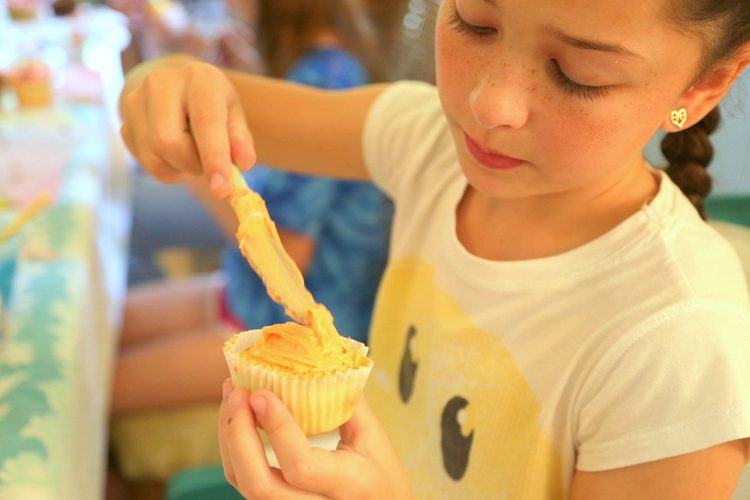 decorating cupcakes