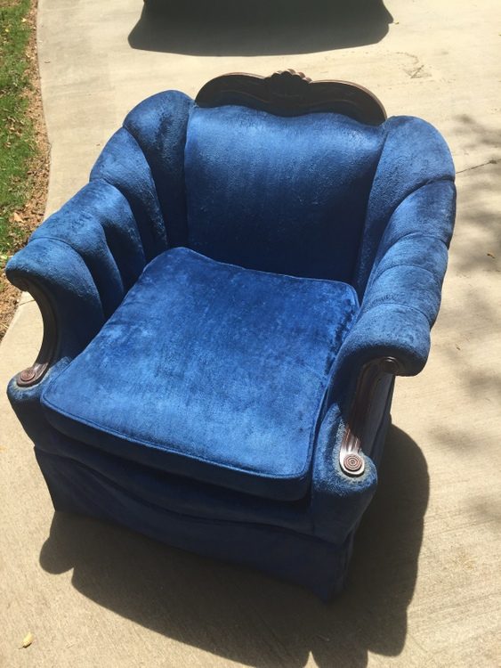 blue cookie monster chair