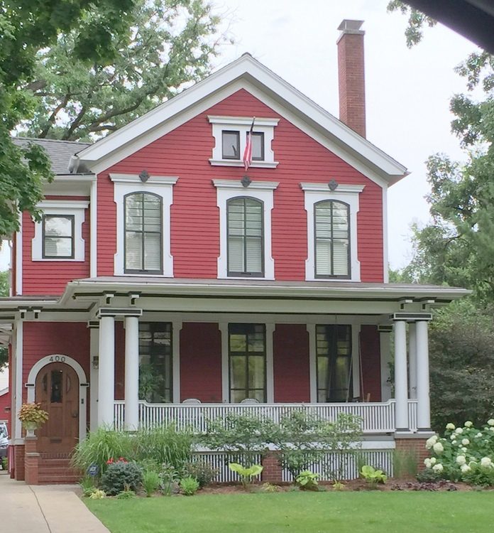 benjamin moore cottage red exterior