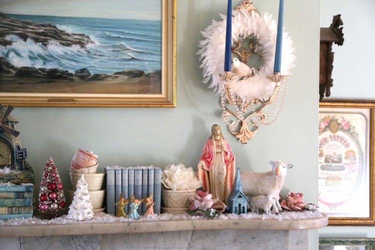 christmas mantel decor