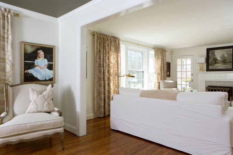 benjamin moore white dove OC-17