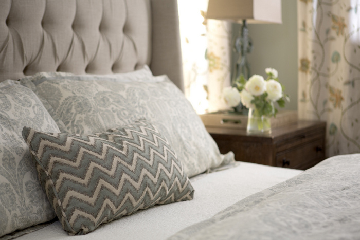 linen tufted headboard