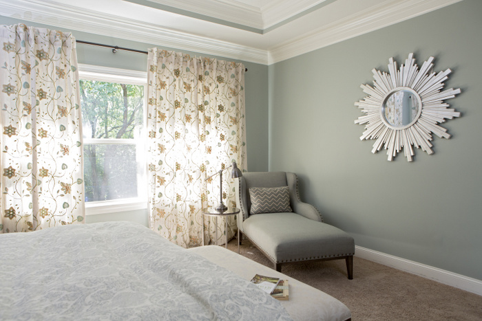 Five Things I Love About This Bedroom And One The Decorologist - What Color Is Oyster Bay Paint