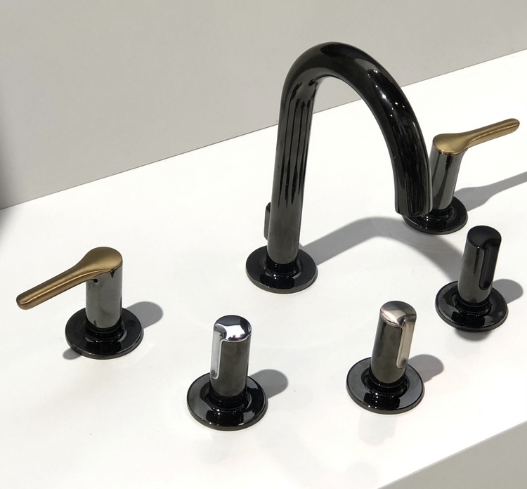 American Standard modern bathroom faucets in black with metallic accents from 2018 KBIS