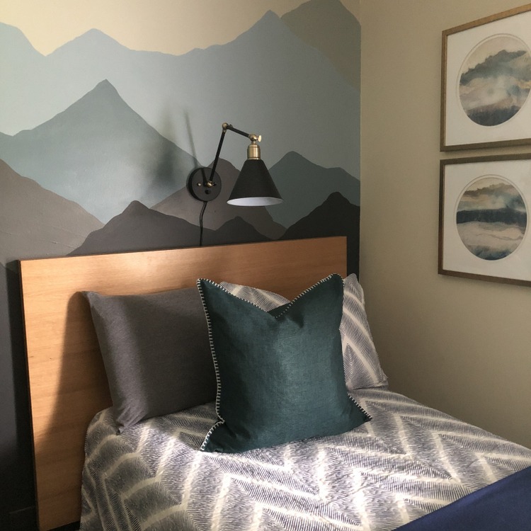 mountain themed room by The Decorologist