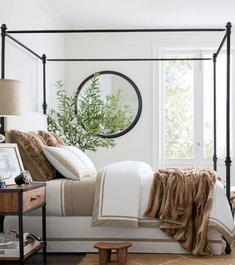Photostyling Secrets: Best Props for Bedrooms 