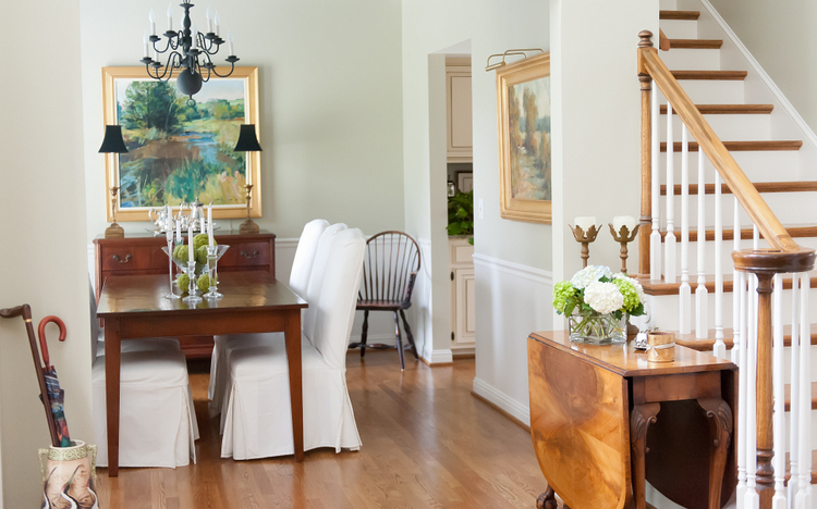 mixed wood tones in nashville design by Kristie Barnett, The Decorologist