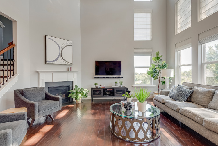 living room staging in a seller's market