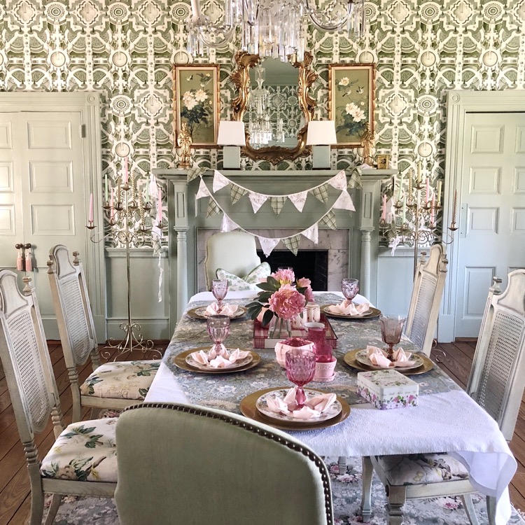 pink and green tablescape