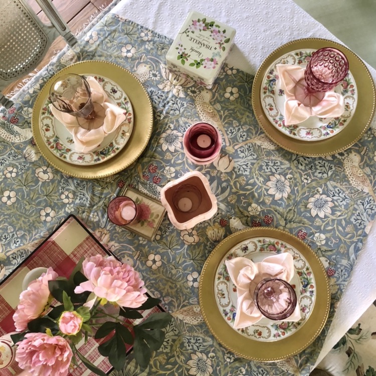 william morris tablecloth