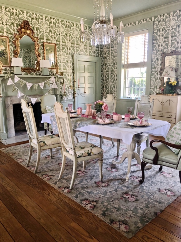 green dining room Granbery Manor